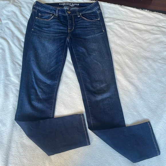American Eagle Size 6 Mid Rise Skinny Super Stretch Dark Denim Jeans - Picture 2 of 6